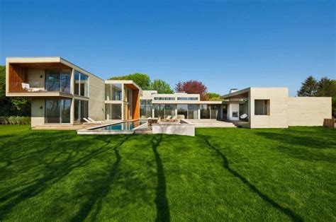 Big Modern House With Agricultural Reserve Views