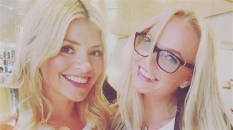 Holly Willoughby And Emma Bunton Twin In Spice Girls Inspired T Shirts