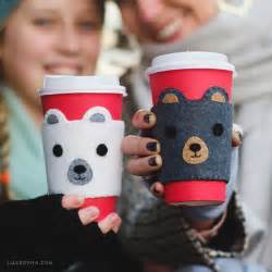 Diy Coffee Cozy With Felt Bear Face Felt Craft Tutorials