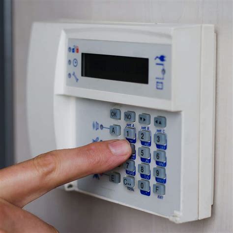 Lower Insurance Rates with a Burglar Alarm System | Security Five