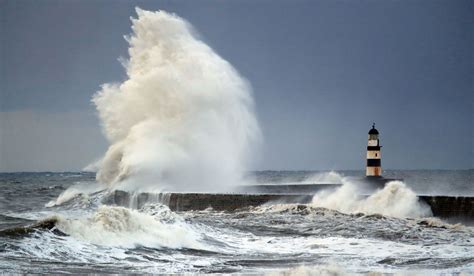 Occasionally matching the tops of lighthouse towers, wave crashes can reach up to 90 feet in near the port of sardinero, spain, waves from last december appear to completely consume. 16 amazing pictures of Durham so you don't have to make an ...