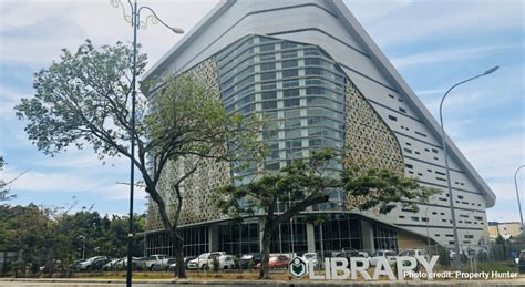 With six floors spanning over 62,000 sq ft, every member of the family will find something to suit their taste. 7 Cool Libraries in Malaysia Perfect for Studying | EduAdvisor