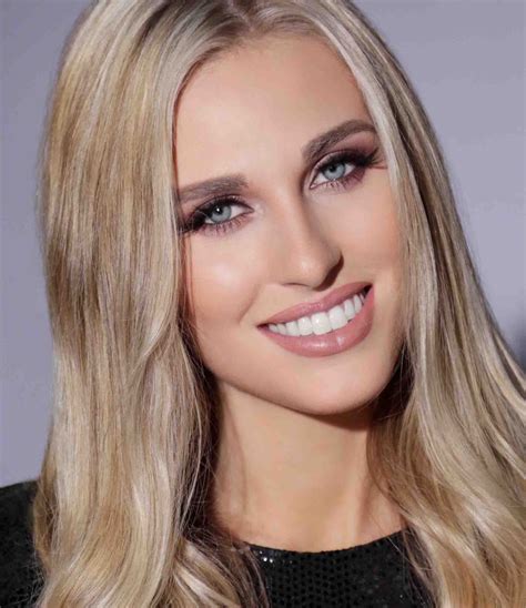 Hannah Carlile Miss Alaska Usa 2020 Official Headshot For Miss Usa 2020 The Official