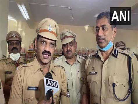 Maharashtra Nashik Police Commissioner Inaugurates Stall For Ganesh