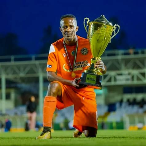 Haruna Niyonzima Joins Al Ta’awon – KT PRESS