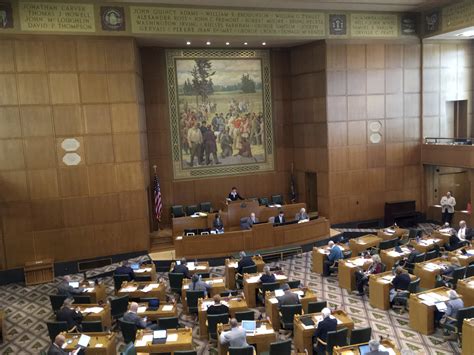 Oregon Lawmakers Push Colleges To Respect Diverse Community Ap News