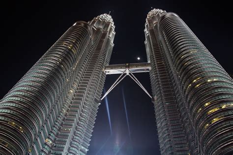 Visiting the Petronas Towers | Earth Trekkers