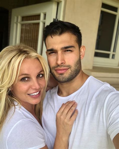 Britney Spears Playful Tribute To Her Boyfriend Sam Asghari On His