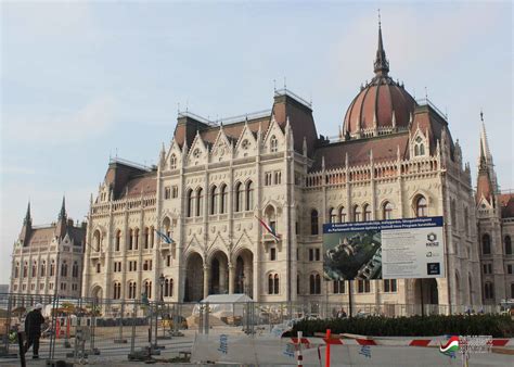 Excellent location — rated 9.3/10! The Hungarian Parliament Area In Late November - Photo ...