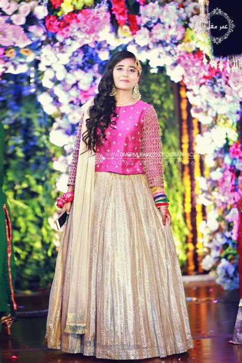 brides sister cousin mehndi dress kurti designs party
