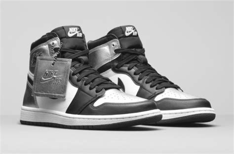 The black and grey pair inspires the upcoming air jordan 1 high og wmns silver toe stays relatively true to its origins up until a white panel provides a refreshing look to the. The Air Jordan 1 High OG WMNS Silver Toe Is Officially ...
