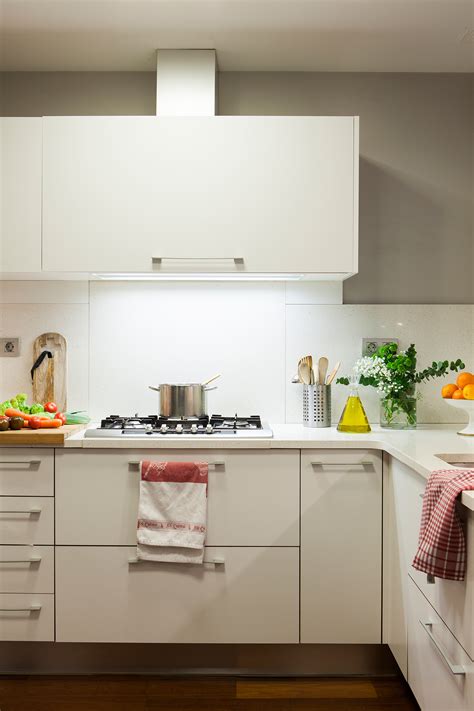 ¿cómo calcular el ángulo de apertura de luz led que se necesita o el espacio a iluminar? Cómo iluminar la cocina: 20 claves