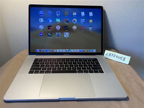 Macbook Pro 2017 With Touch Bar 15 I7 Silver 512gb 16gb