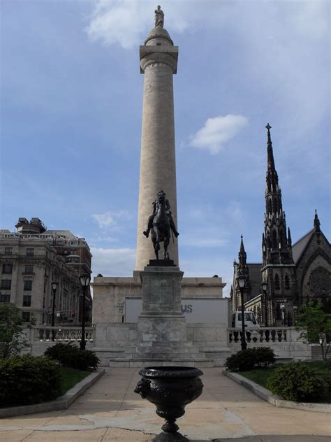 The Washington Monument Baltimore Maryland Usa Tesseli Reseguiden