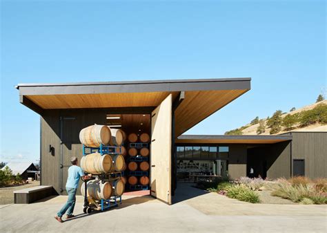 A New Building For This Winery In The Hills Of Washington State