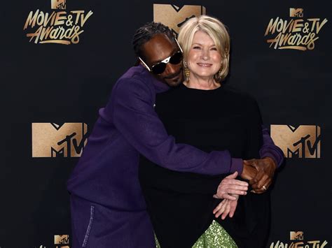 Heres A Timeline Of Martha Stewart And Snoop Doggs Delightful 13 Year