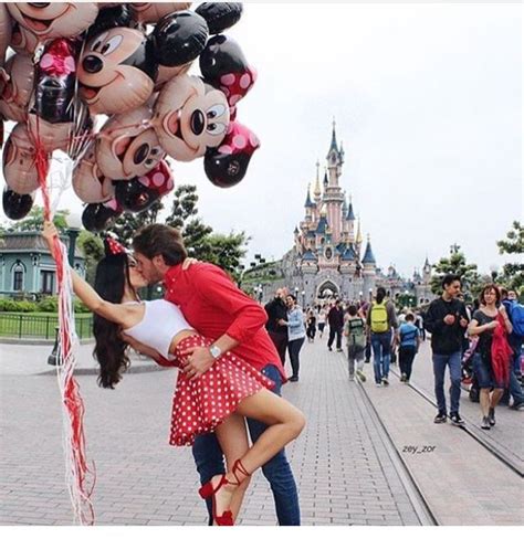 Love Disney Land Mickey Mouse Mini Mouse Kiss Couple