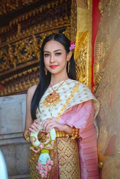 Beautiful Thai Girl In Thai Traditional Costume Ph