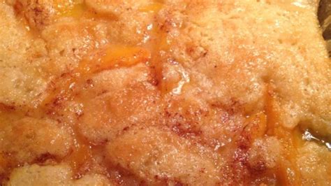 Mix flour, sugar and milk together until well blended. Quick and Easy Peach Cobbler Recipe - Allrecipes.com