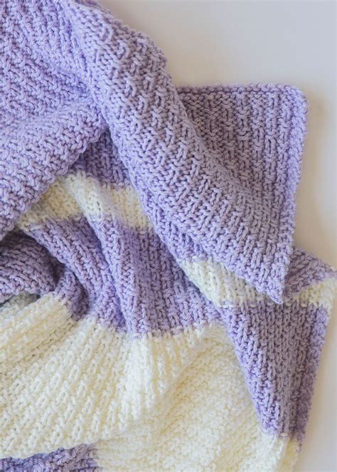 You will find this free pattern here , more about this project is here. Easy Knit Baby Blanket Pattern - Leelee Knits | Knit baby ...