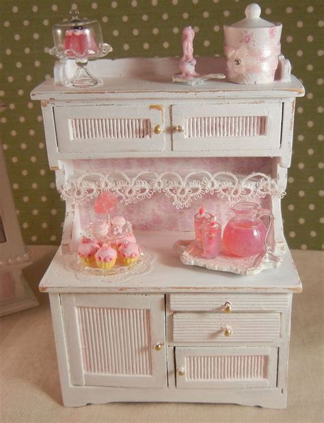 Love The Shabby Chic Pink Vitrine Miniature Miniature Rooms Miniature