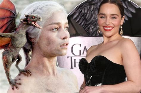 Game Of Thrones Emilia Clarke Reveals Tears When Jon Snow Was Brought