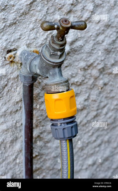 How To Connect A Garden Hose To An Outside Tap Garden Likes
