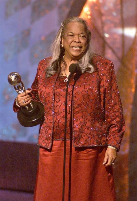 Della Reese Dies Touched By An Angel Star Was 86 Della Reese Touched By An Angel Reese