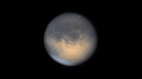 Mars In Opposition Meaning Why The Red Planet Looks So Big Tonight