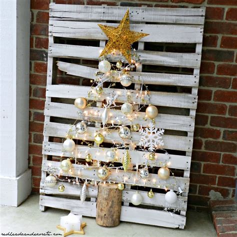 Pallet Christmas Tree Redhead Can Decorate