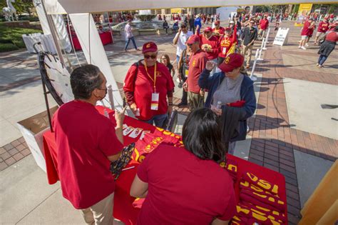 Trojans return home for the camaraderie of USC Reunion Weekend 2021