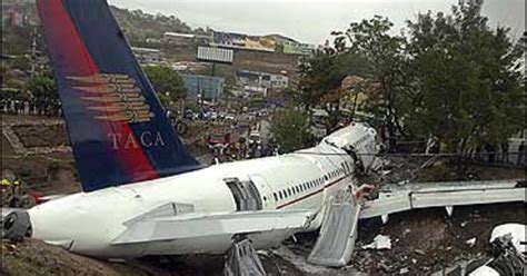 4 Dead In Honduras Plane Crash Cbs News
