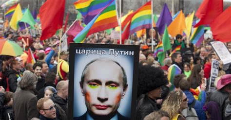 “aquí No Hay Sexo” Los Gays De Rusia Según La Visión De La Periodista Georgina Hidalgo