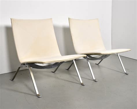 Pair of PK lounge chairs by Poul Kjærholm for E Kold Christensen s