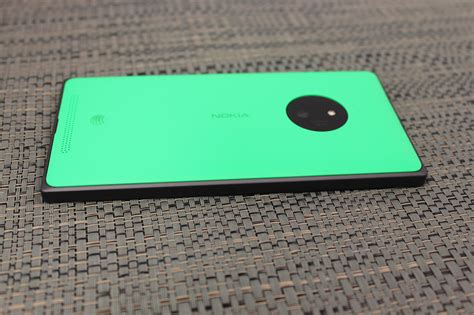 Design Nokia Lumia 830 Review