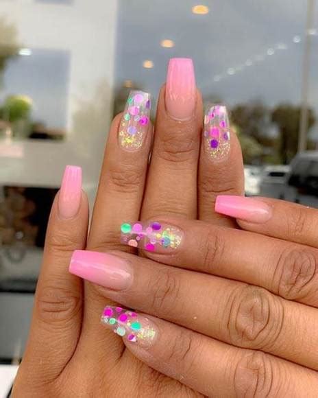 25 Perfect Clear Acrylic Nails Designs 2020 With Rhinestones