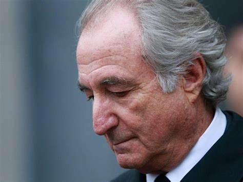 Bernard madoff is a former american investment advisor, financial analyst, and stockbroker who carried out the largest financial fraud in u.s. Bernie Madoff, el mago de las mentiras (The wizard of lies)