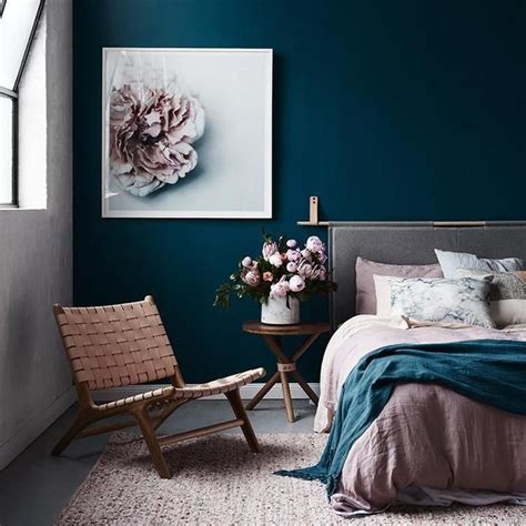 Pin By Débora Mercado On Long Narrow Bedroom In 2020 Teal Accent