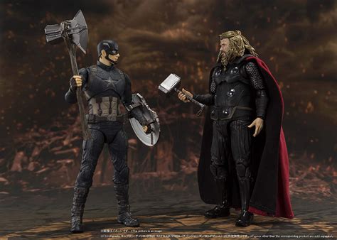 Captain America With Shield Thor Hammer Mj Lnir In Comic