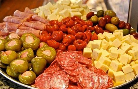 Enjoy the holidays without spending hours in the kitchen. Delicious appetizer platter! (With images) | Italian food ...