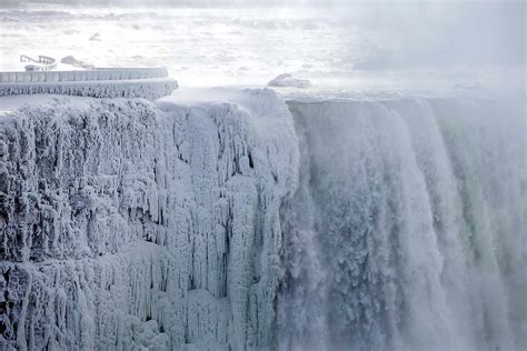 See The Incredible Photos Of Niagara Falls Frozen Over