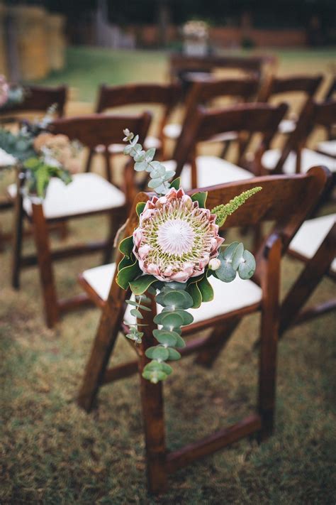 42 Stunning Altar And Aisle Decorations To Inspire Your Own Wedding