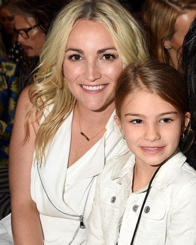 Jamie lynn spears net well worth in the beginning of 2016, spectacular celebrity and singer jamie lynn spears offers jamie lynn spears accomplishment and contributions throughout her lengthy decade profession, jamie lynn spears offers gained many awards and nominations. Jamie Lynn Spears elder daughter Maddie's health update! Fans best wishes to her daughter ...