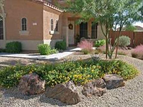 35 Perfect Front Yard Landscaping Ideas With Rocks 77 Desert Backyard