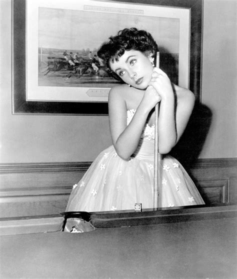 District Of Chics Tumblr Hollywood In The 50s And 60s Elizabeth Taylor