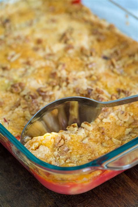 It has a caramel topping with pineapple rounds over a dense cake with almond flour. Cherry Pineapple Dump Cake - 12 Tomatoes