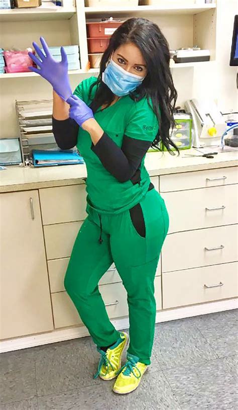 Benefit Emerald Green Scrubs Cute Nursing Scrubs Nurse Outfit