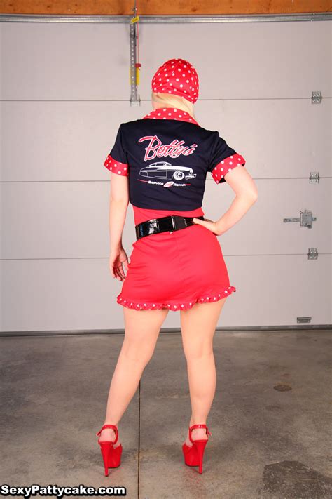 Sexy Pattycake In Bettys Garage On Babe Base