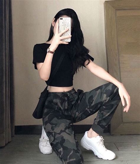 ᴇᴍᴍᴀ ᴡᴇᴇᴋʟʏ ☆ Grunge Outfit Inspiration Alternative Korean Fashion Ideas Instagram Baddie