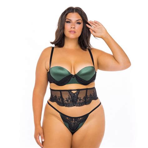 Sexy Style Is Effortless With This Lingerie Set From Oh La La Cheri